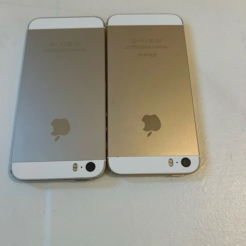 Apple iPhone 5s Gold Lot Of Two No Power For Parts